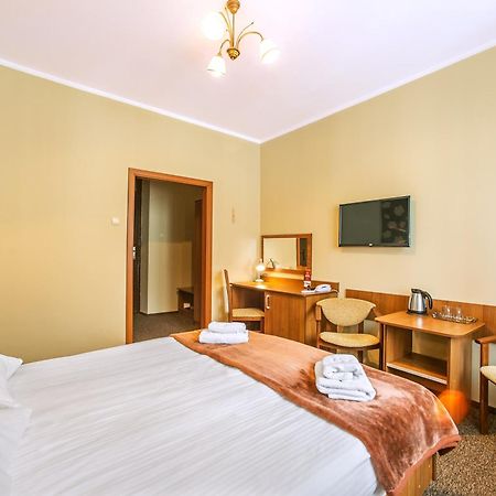 Hotel Bristol Kielce Luaran gambar