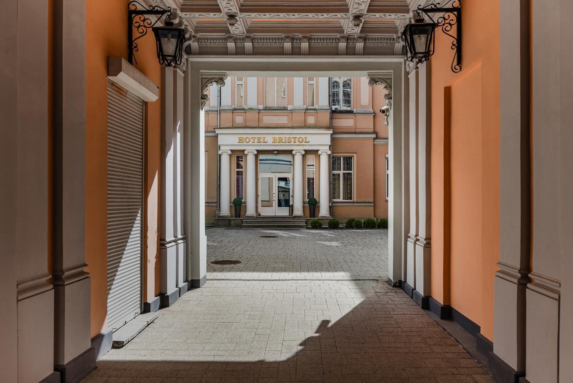 Hotel Bristol Kielce Luaran gambar