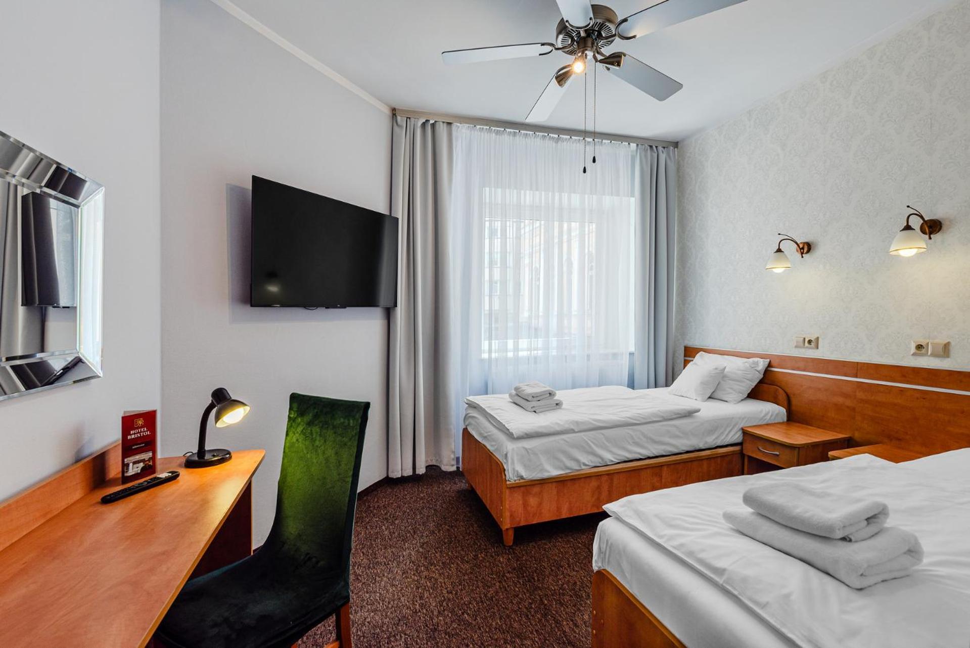 Hotel Bristol Kielce Luaran gambar