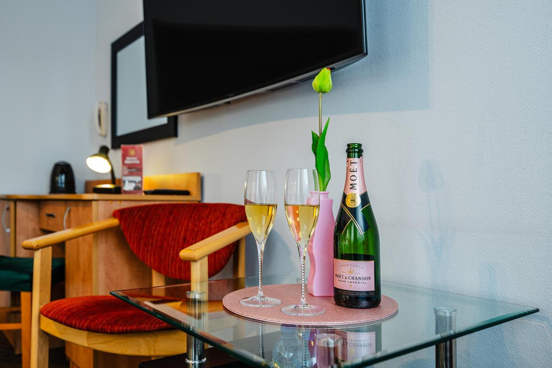 Hotel Bristol Kielce Luaran gambar
